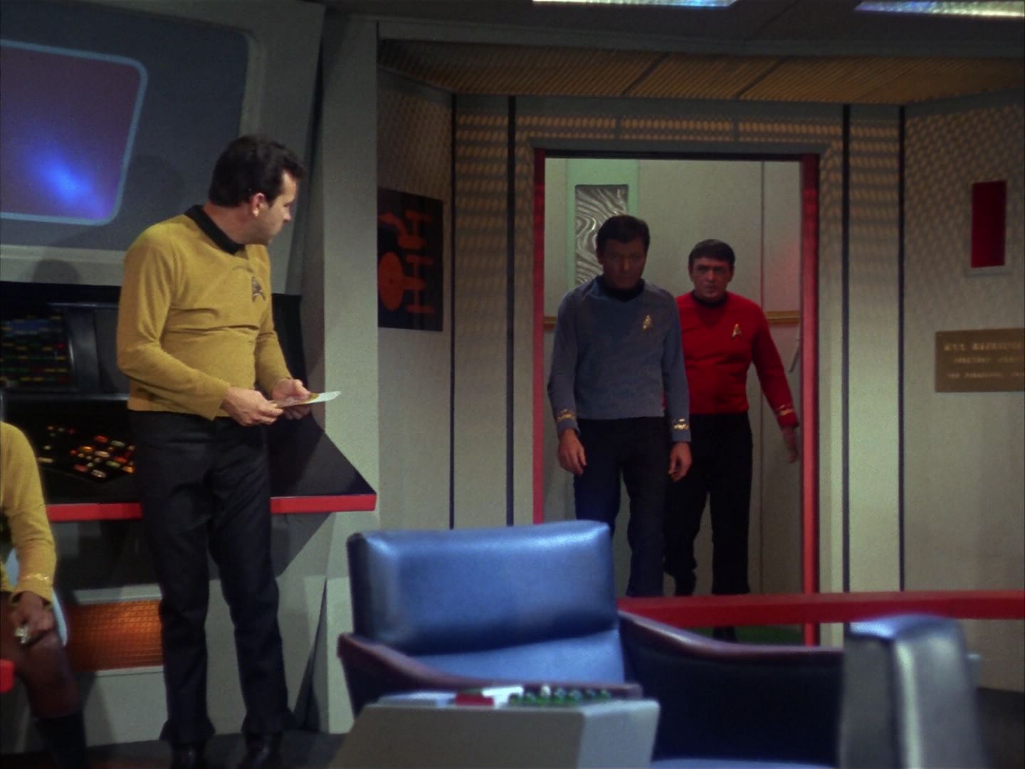 ariane179254_StarTrek_1x10_TheCorbomiteManouver_1620.jpg