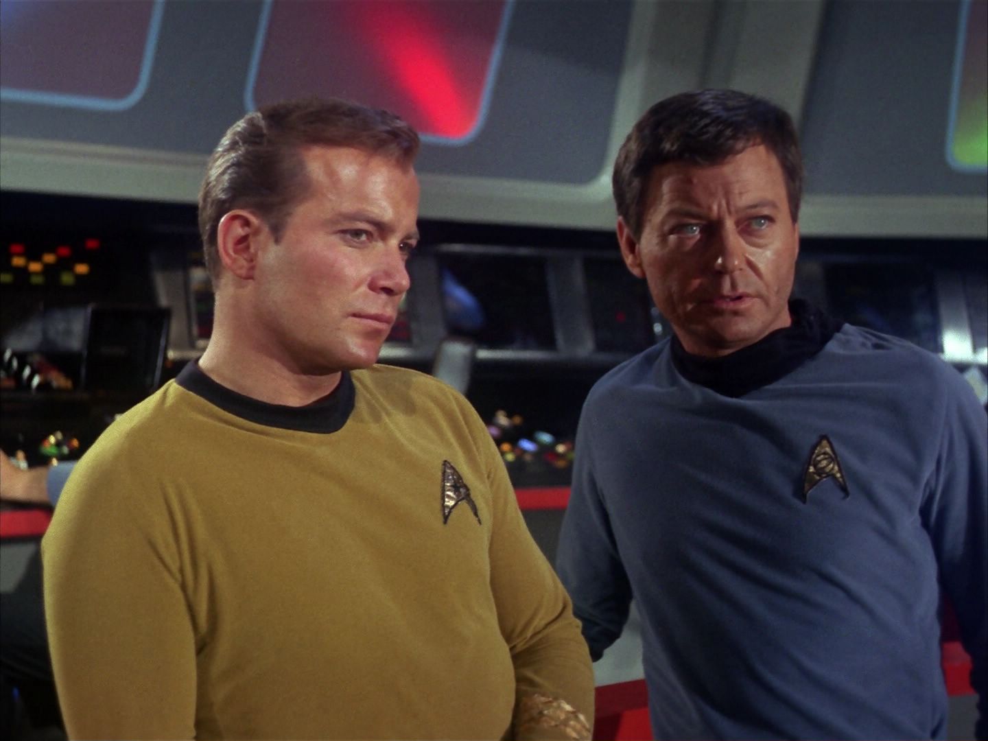 ariane179254_StarTrek_1x10_TheCorbomiteManouver_1635.jpg