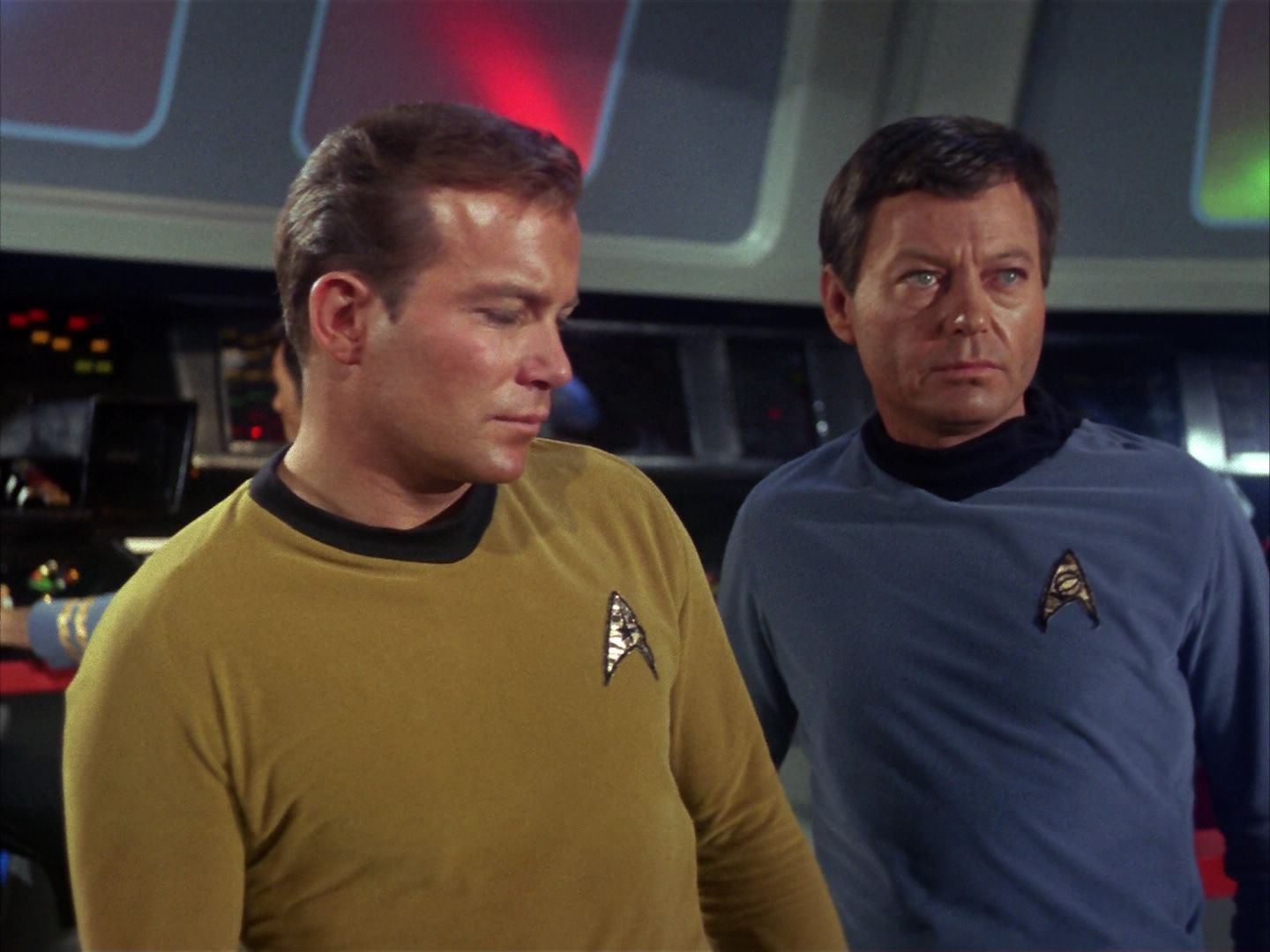 ariane179254_StarTrek_1x10_TheCorbomiteManouver_1637.jpg