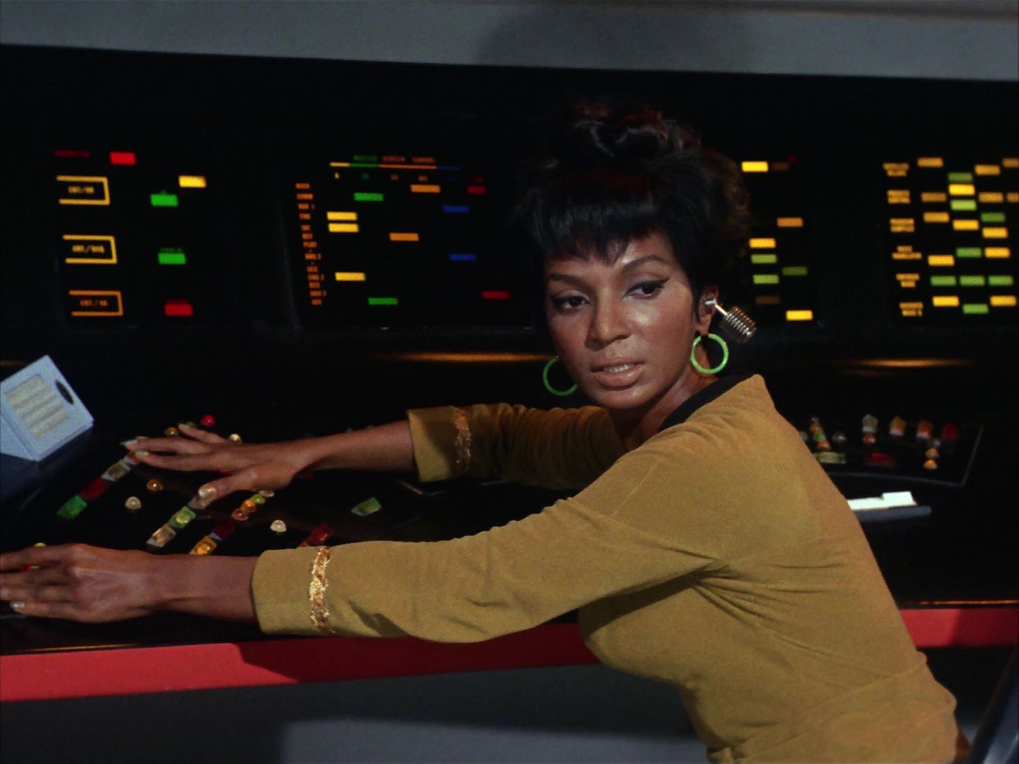 ariane179254_StarTrek_1x10_TheCorbomiteManouver_1690.jpg