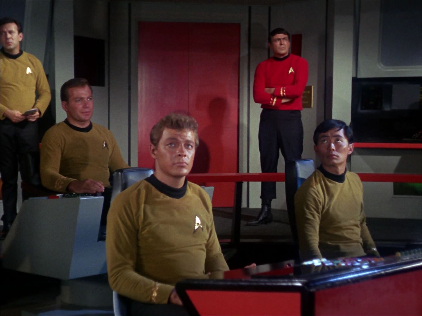 ariane179254_StarTrek_1x10_TheCorbomiteManouver_1717.jpg