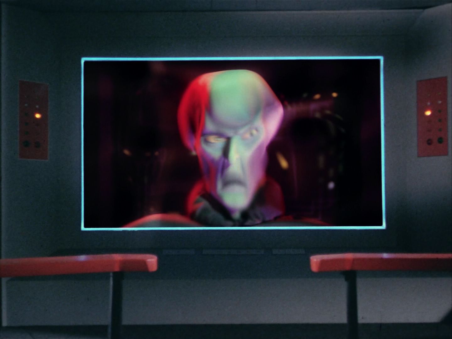 ariane179254_StarTrek_1x10_TheCorbomiteManouver_1765.jpg