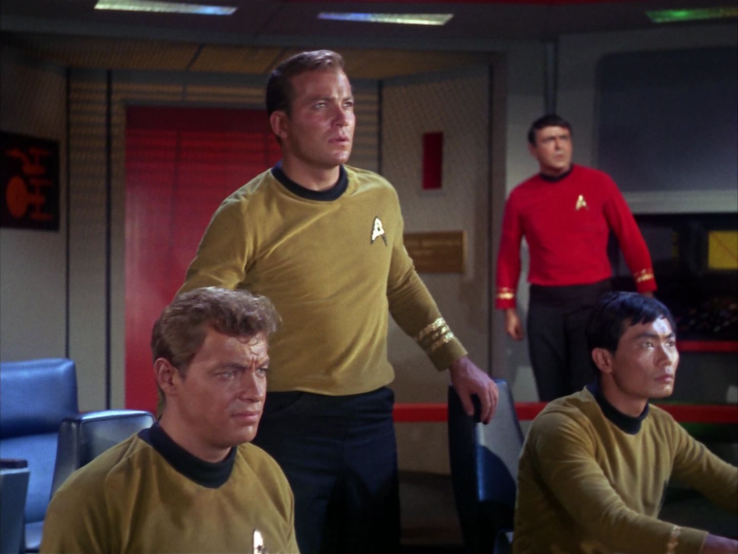 ariane179254_StarTrek_1x10_TheCorbomiteManouver_1767.jpg