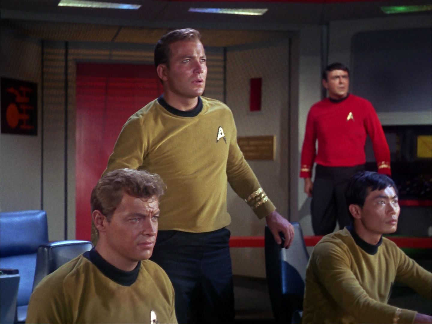 ariane179254_StarTrek_1x10_TheCorbomiteManouver_1768.jpg