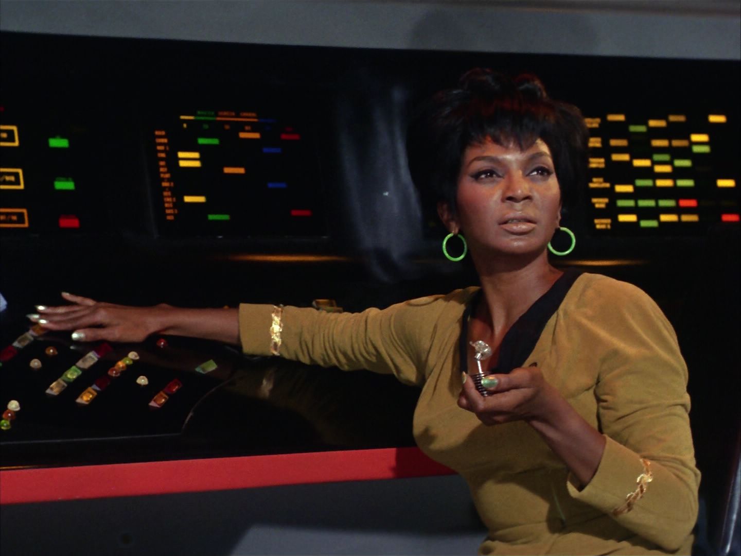 ariane179254_StarTrek_1x10_TheCorbomiteManouver_1774.jpg