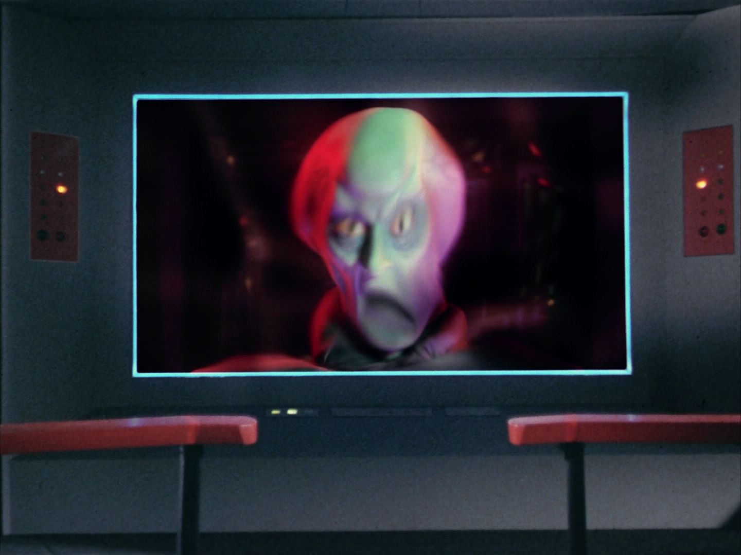 ariane179254_StarTrek_1x10_TheCorbomiteManouver_1782.jpg