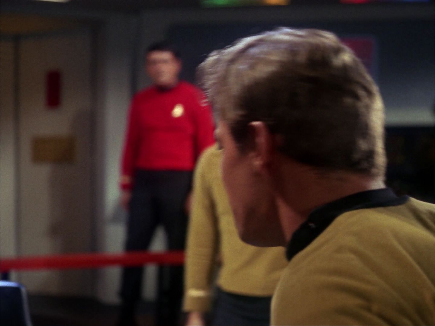 ariane179254_StarTrek_1x10_TheCorbomiteManouver_1844.jpg