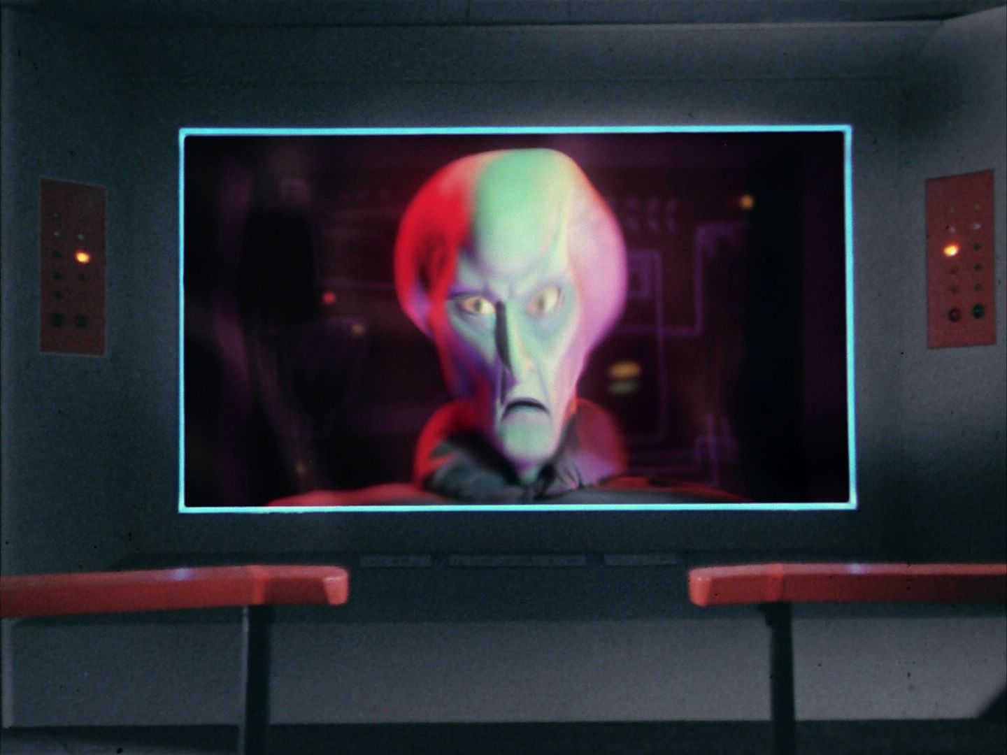 ariane179254_StarTrek_1x10_TheCorbomiteManouver_1932.jpg