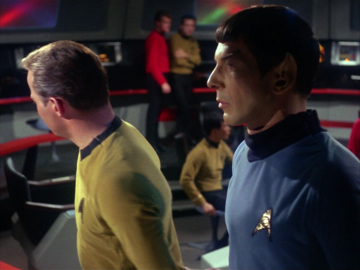 ariane179254_StarTrek_1x10_TheCorbomiteManouver_2033.jpg