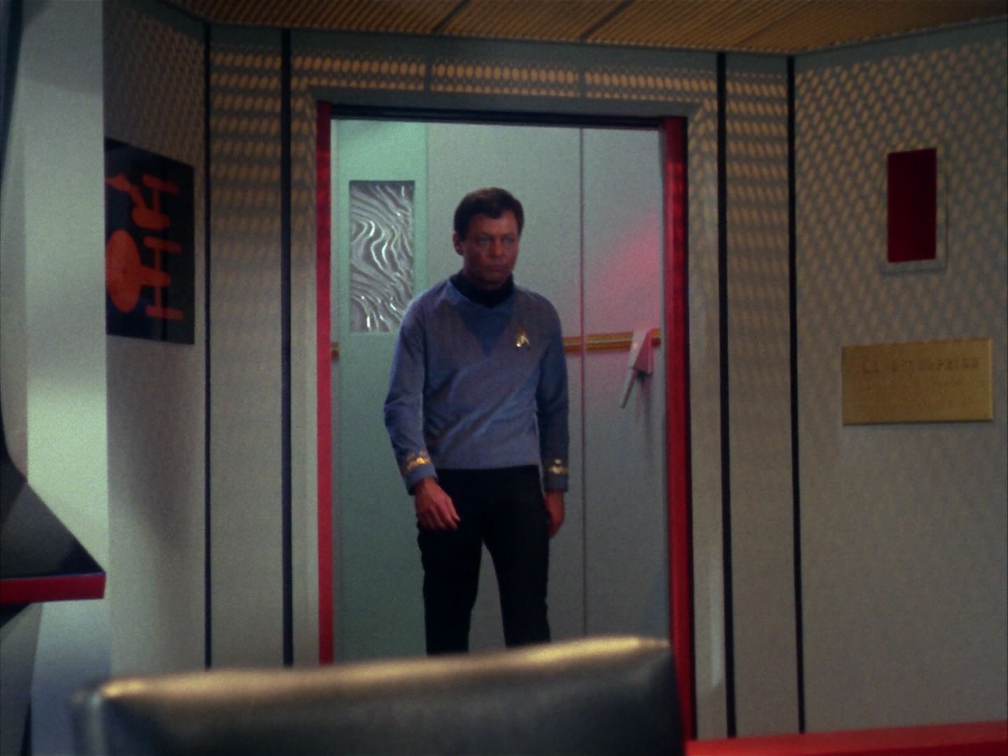 ariane179254_StarTrek_1x10_TheCorbomiteManouver_2041.jpg