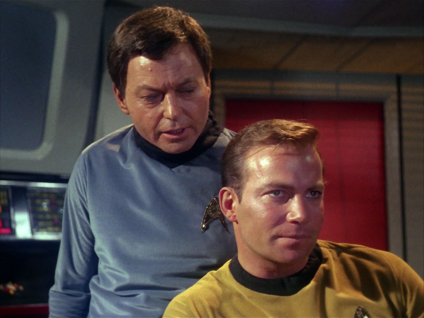 ariane179254_StarTrek_1x10_TheCorbomiteManouver_2076.jpg