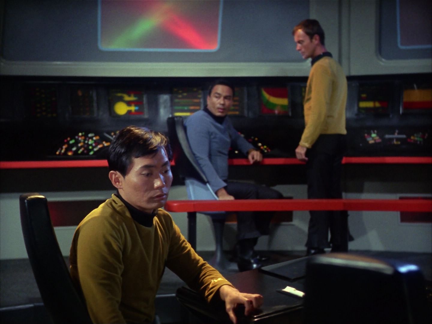 ariane179254_StarTrek_1x10_TheCorbomiteManouver_2083.jpg