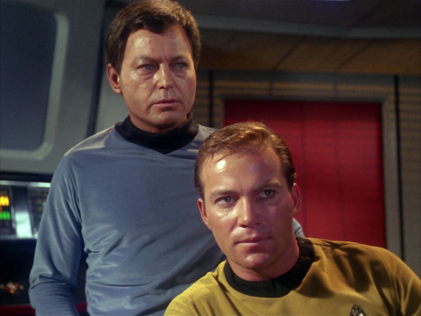 ariane179254_StarTrek_1x10_TheCorbomiteManouver_2086.jpg
