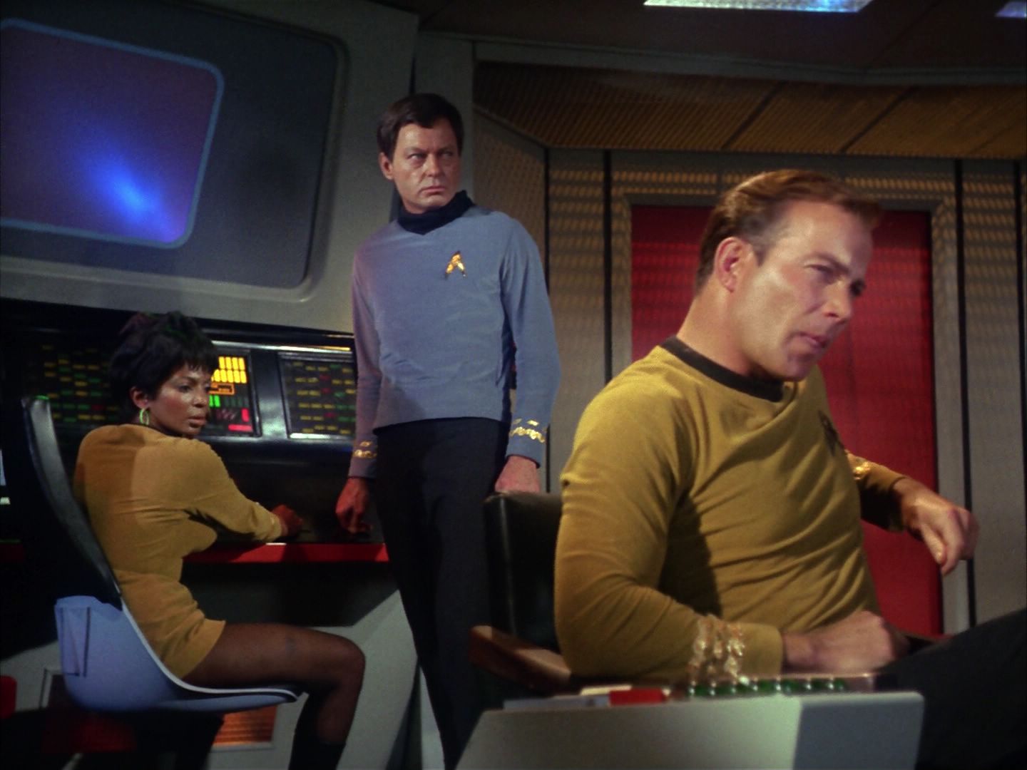 ariane179254_StarTrek_1x10_TheCorbomiteManouver_2139.jpg