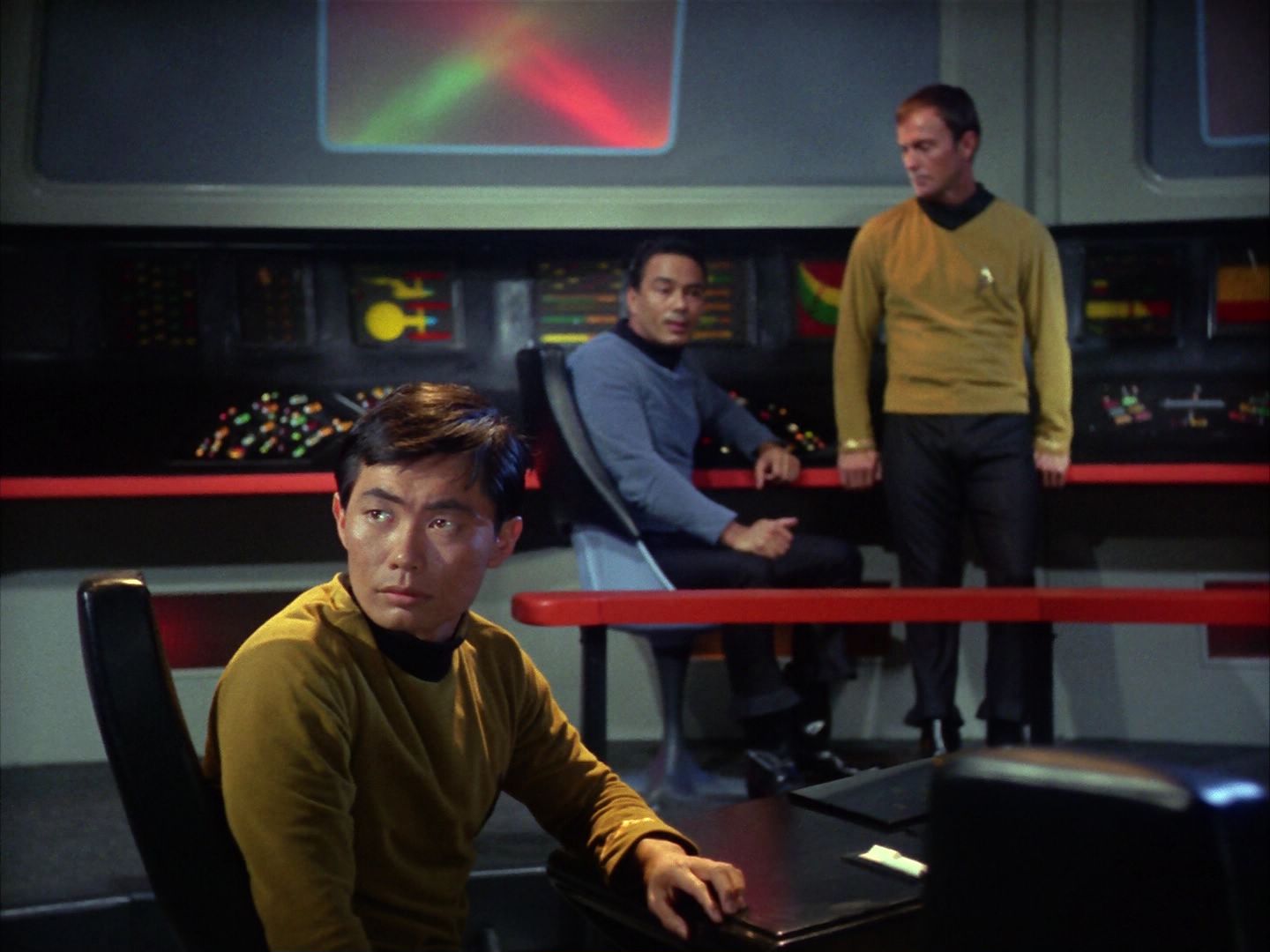ariane179254_StarTrek_1x10_TheCorbomiteManouver_2156.jpg