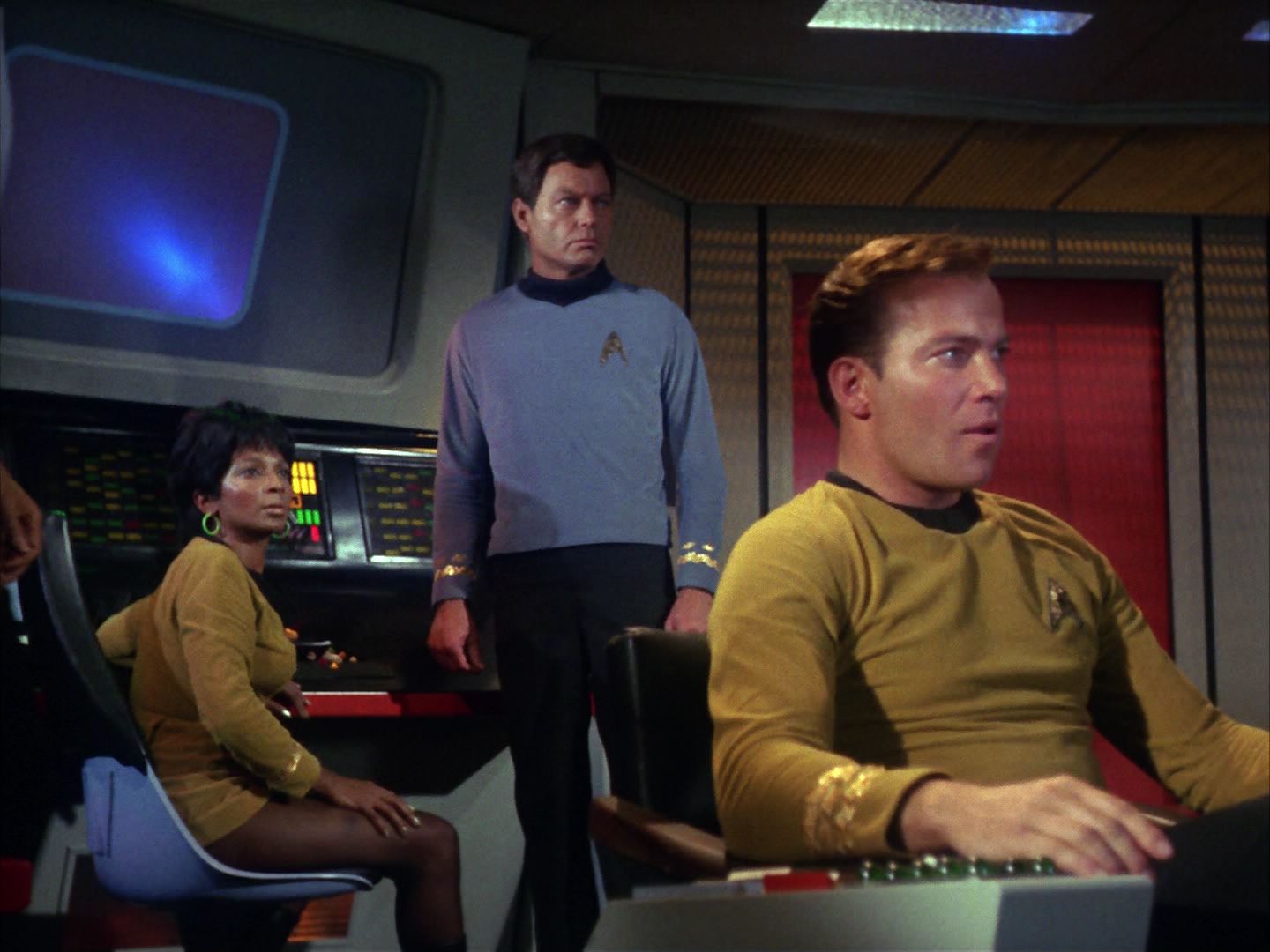 ariane179254_StarTrek_1x10_TheCorbomiteManouver_2244.jpg