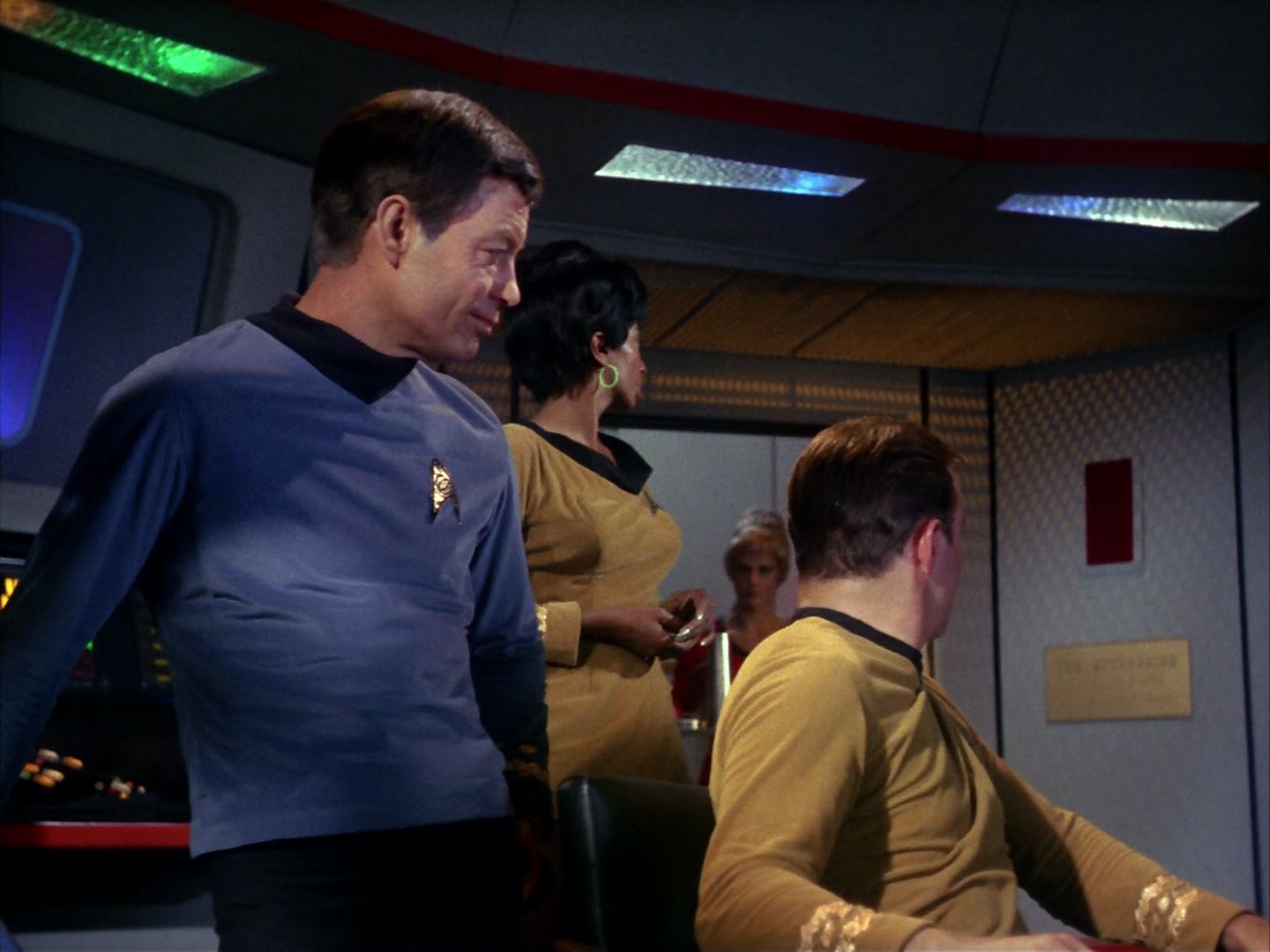 ariane179254_StarTrek_1x10_TheCorbomiteManouver_2545.jpg