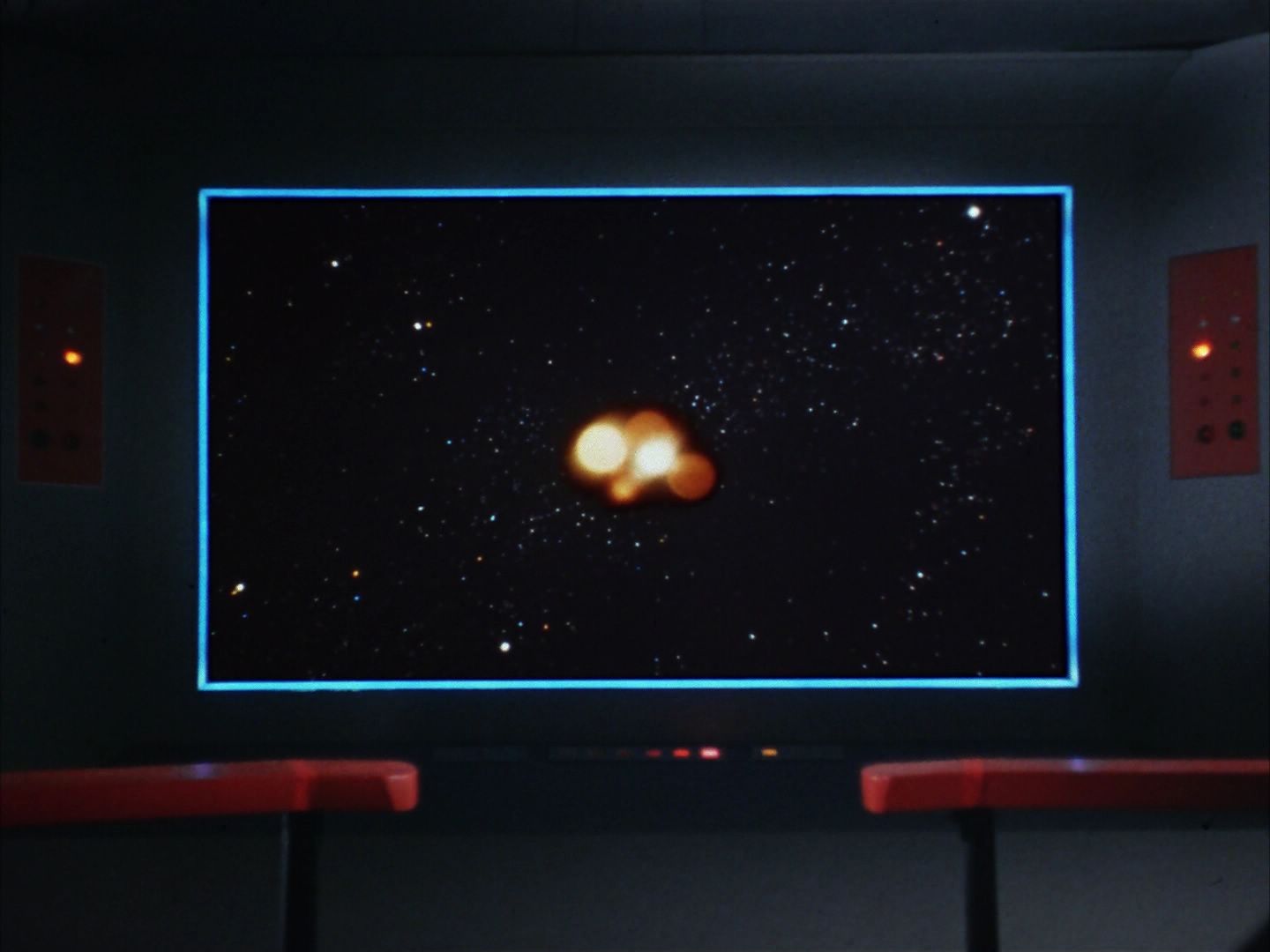 ariane179254_StarTrek_1x10_TheCorbomiteManouver_2690.jpg