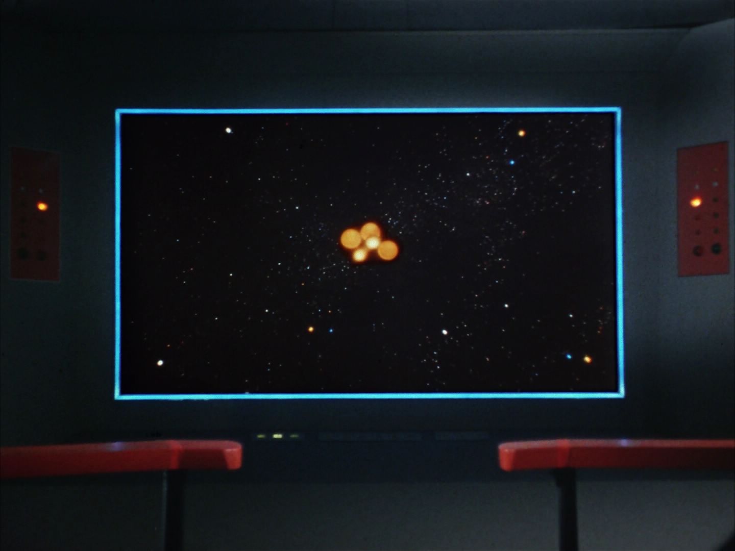ariane179254_StarTrek_1x10_TheCorbomiteManouver_2783.jpg