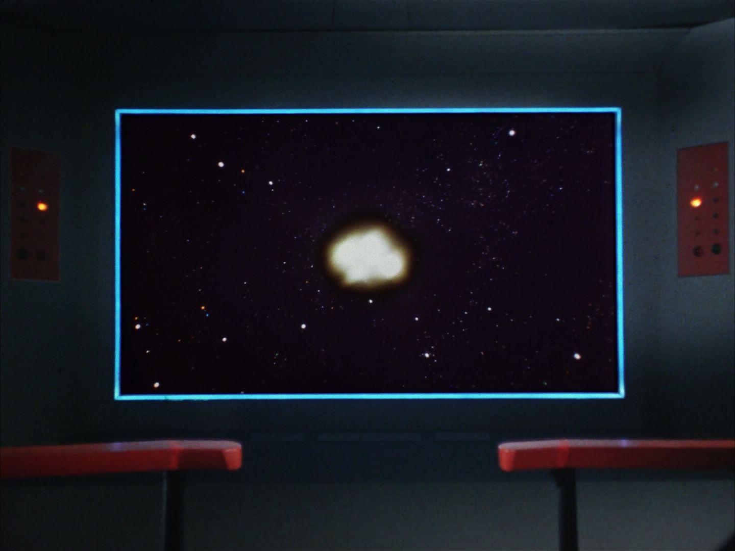 ariane179254_StarTrek_1x10_TheCorbomiteManouver_2936.jpg