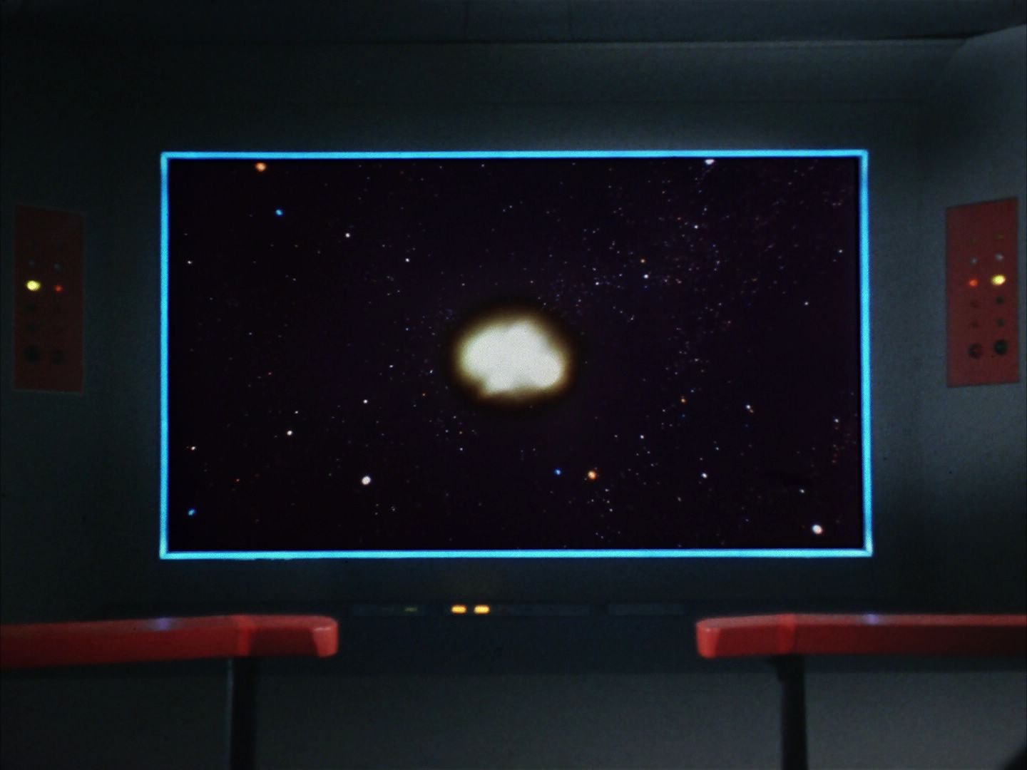 ariane179254_StarTrek_1x10_TheCorbomiteManouver_2972.jpg