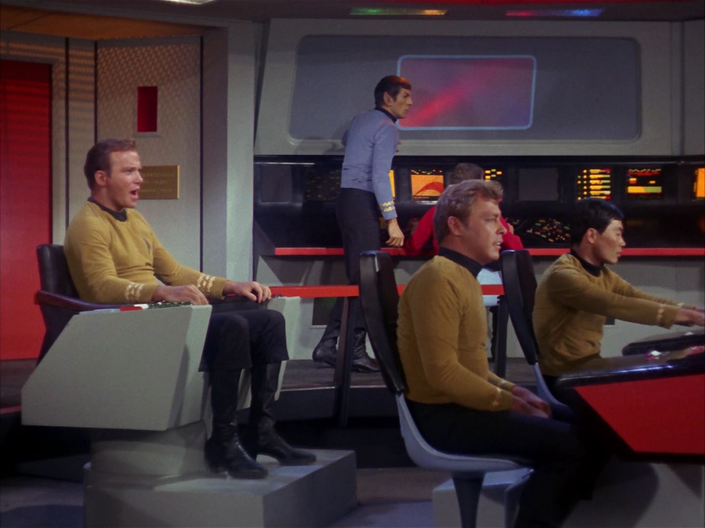 ariane179254_StarTrek_1x10_TheCorbomiteManouver_3031.jpg