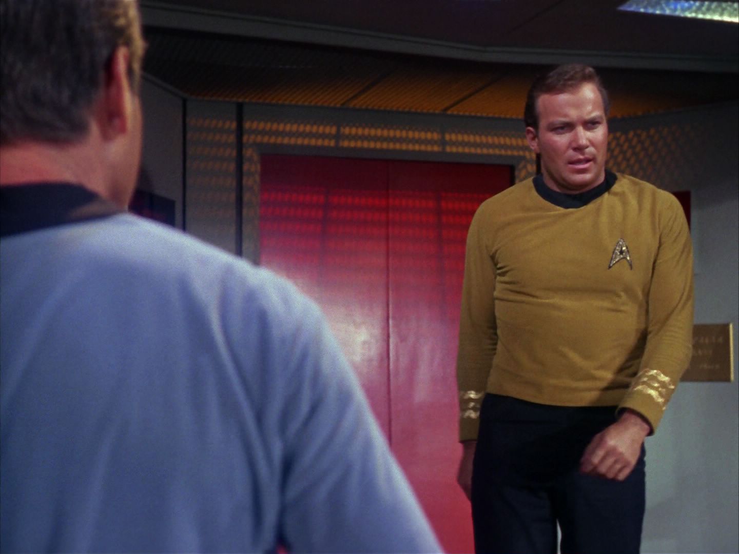 ariane179254_StarTrek_1x10_TheCorbomiteManouver_3158.jpg
