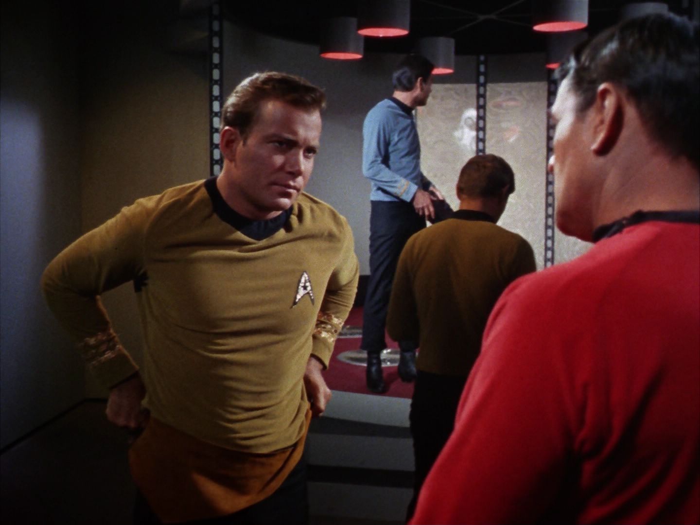 ariane179254_StarTrek_1x10_TheCorbomiteManouver_3209.jpg