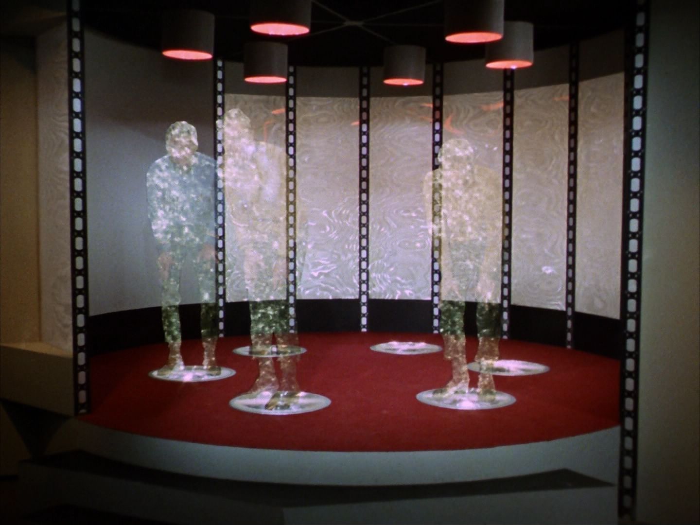ariane179254_StarTrek_1x10_TheCorbomiteManouver_3246.jpg