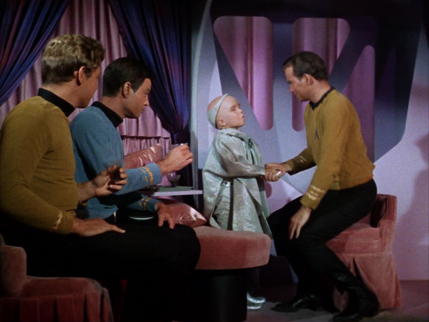 ariane179254_StarTrek_1x10_TheCorbomiteManouver_3519.jpg