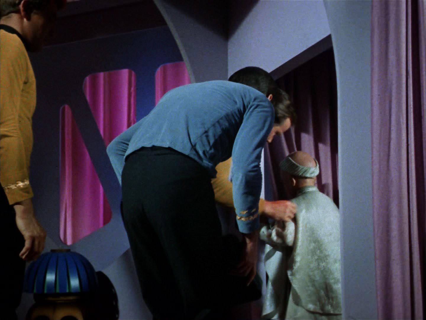 ariane179254_StarTrek_1x10_TheCorbomiteManouver_3538.jpg