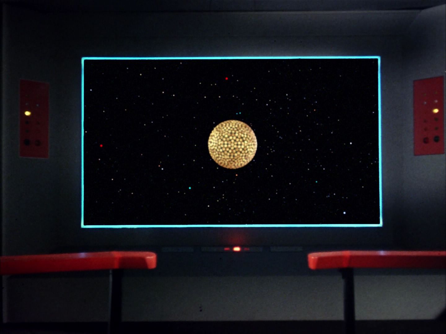 ariane179254_StarTrek_1x10_TheCorbomiteManouver-NewEffects_0733.jpg