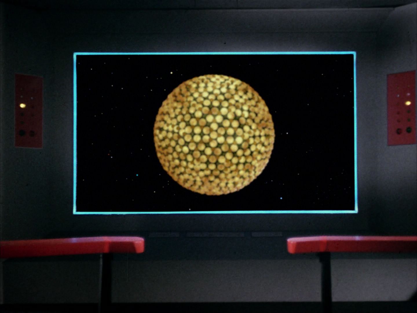 ariane179254_StarTrek_1x10_TheCorbomiteManouver-NewEffects_0931.jpg