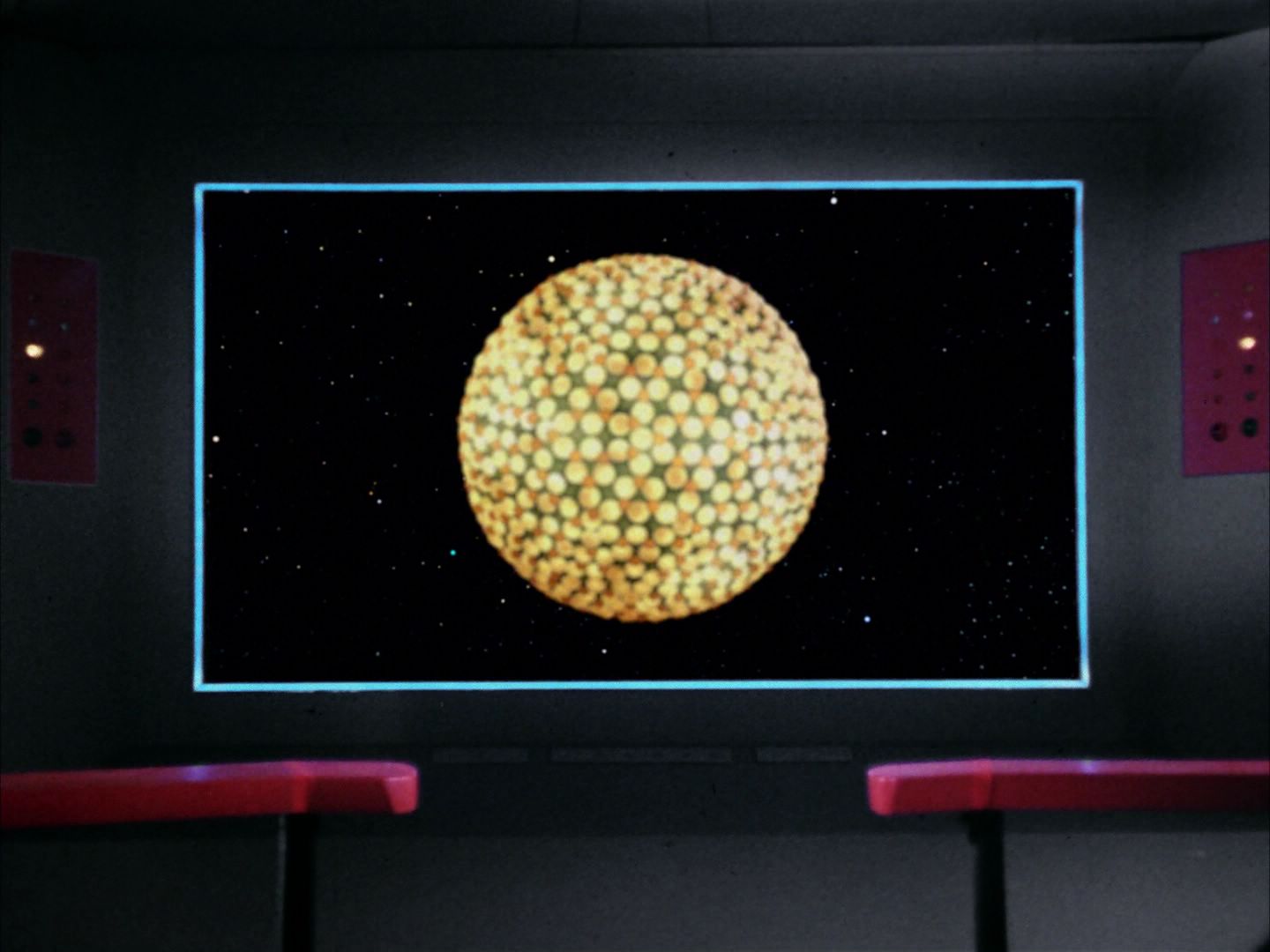 ariane179254_StarTrek_1x10_TheCorbomiteManouver-NewEffects_1004.jpg
