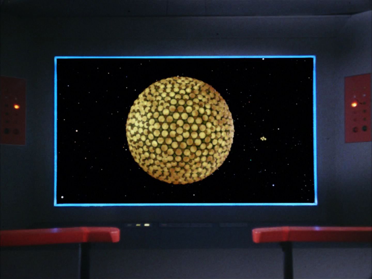 ariane179254_StarTrek_1x10_TheCorbomiteManouver-NewEffects_1239.jpg