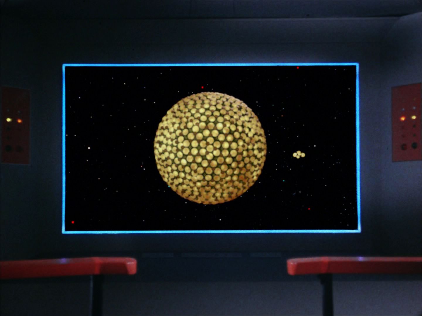 ariane179254_StarTrek_1x10_TheCorbomiteManouver-NewEffects_1253.jpg