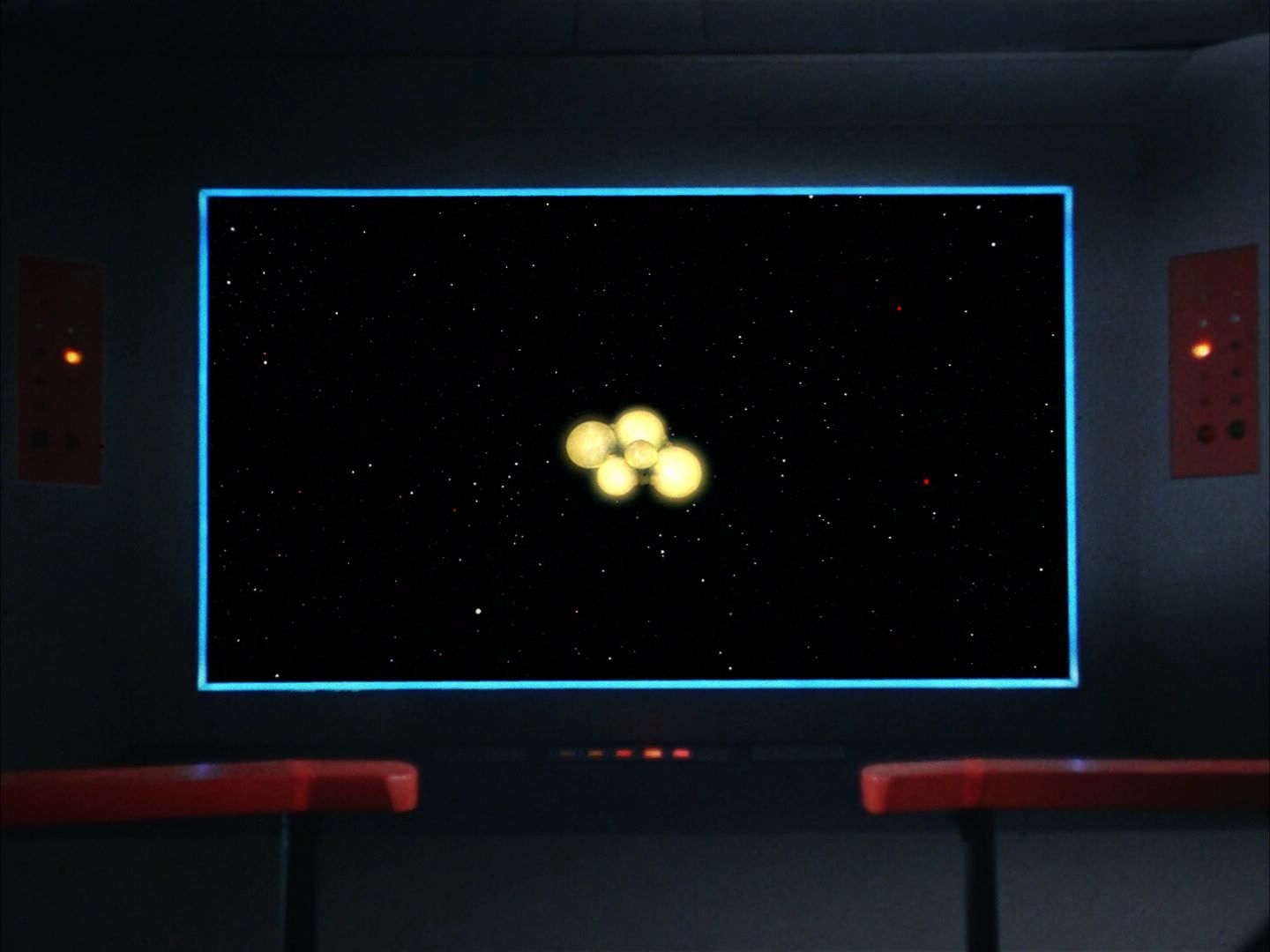 ariane179254_StarTrek_1x10_TheCorbomiteManouver-NewEffects_1346.jpg