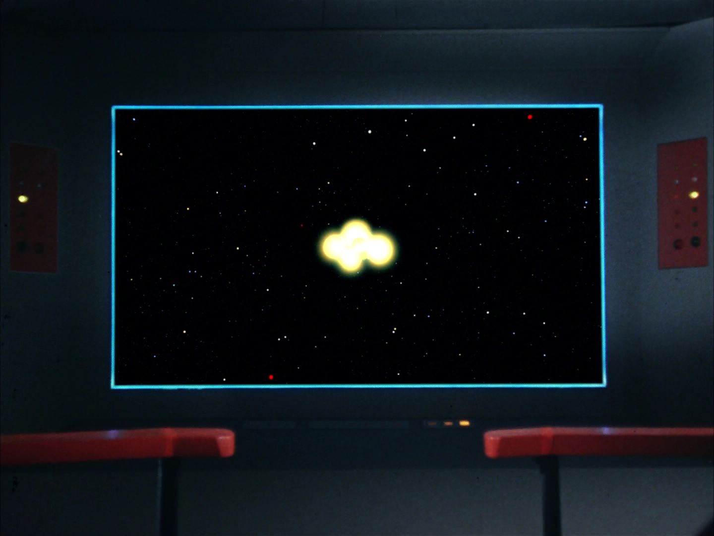 ariane179254_StarTrek_1x10_TheCorbomiteManouver-NewEffects_1604.jpg