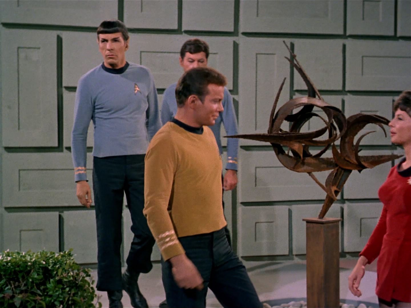 ariane179254_StarTrek_1x11_TheMenageriePart1_0039.jpg