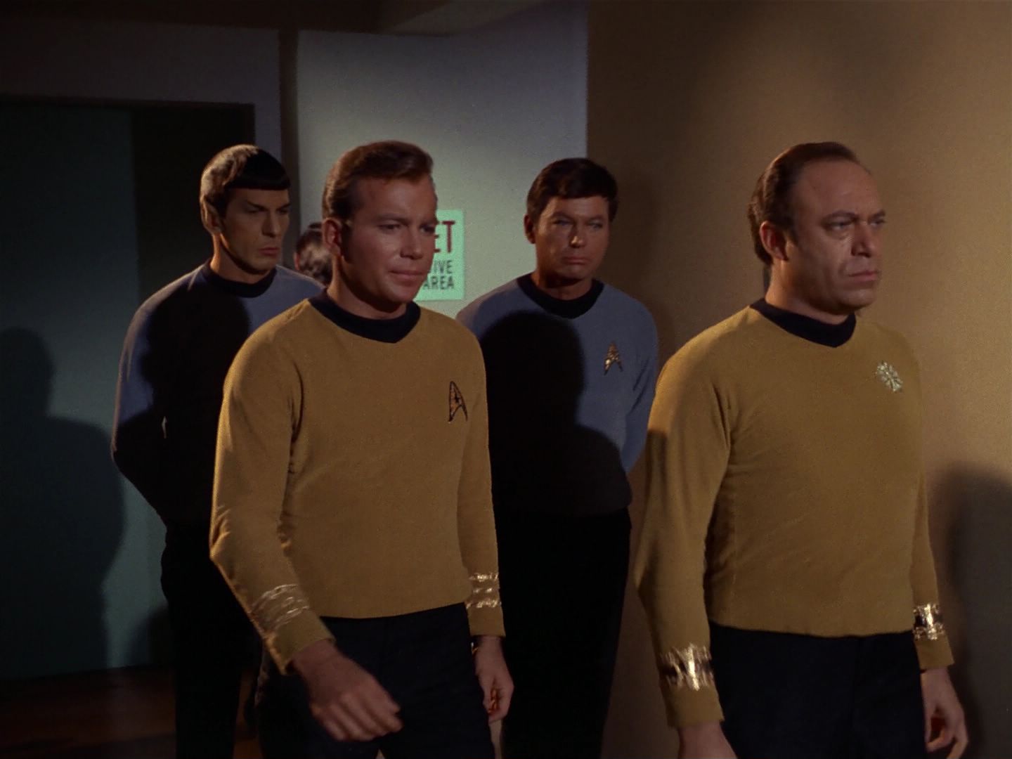 ariane179254_StarTrek_1x11_TheMenageriePart1_0123.jpg