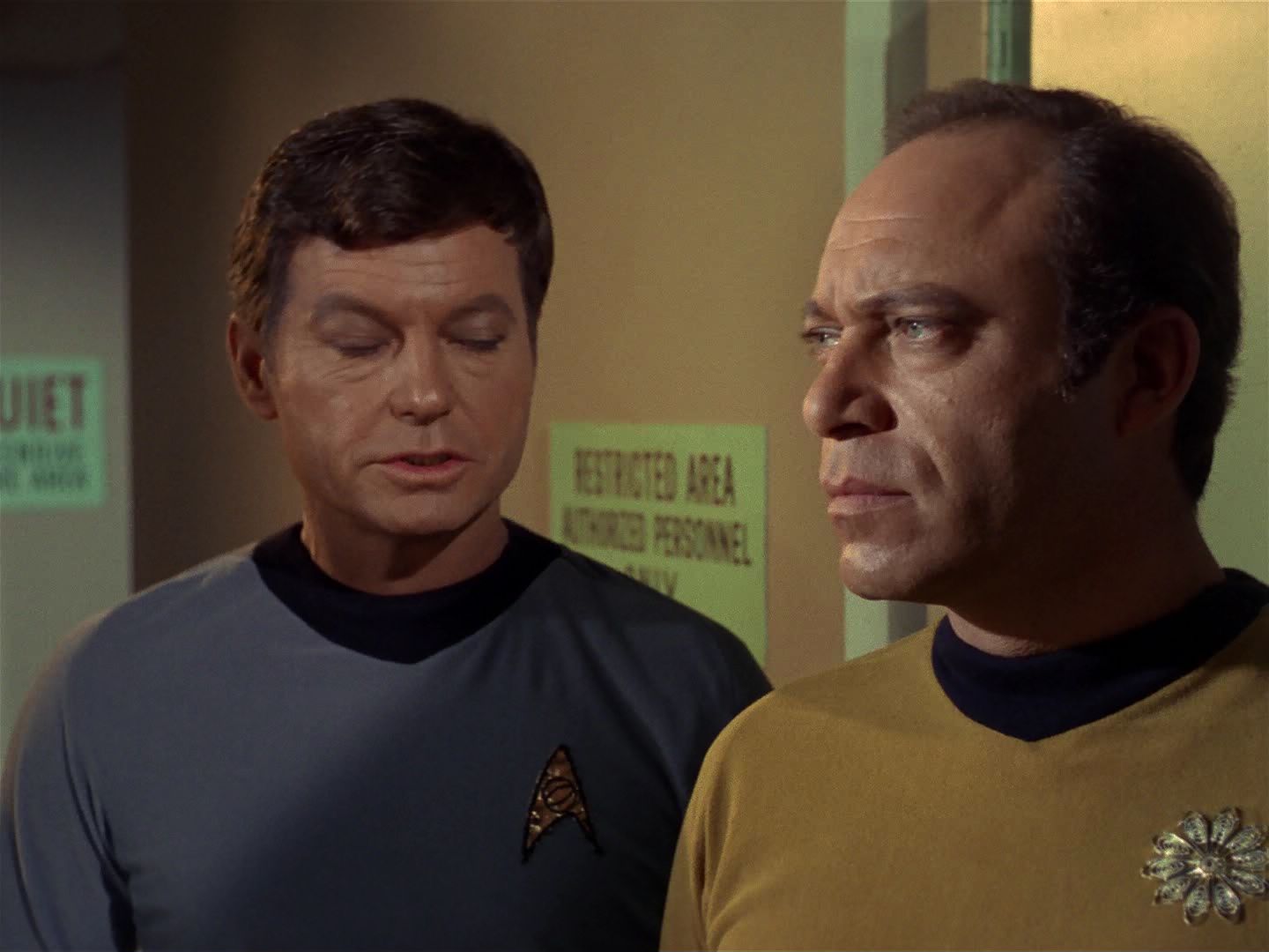 ariane179254_StarTrek_1x11_TheMenageriePart1_0135.jpg
