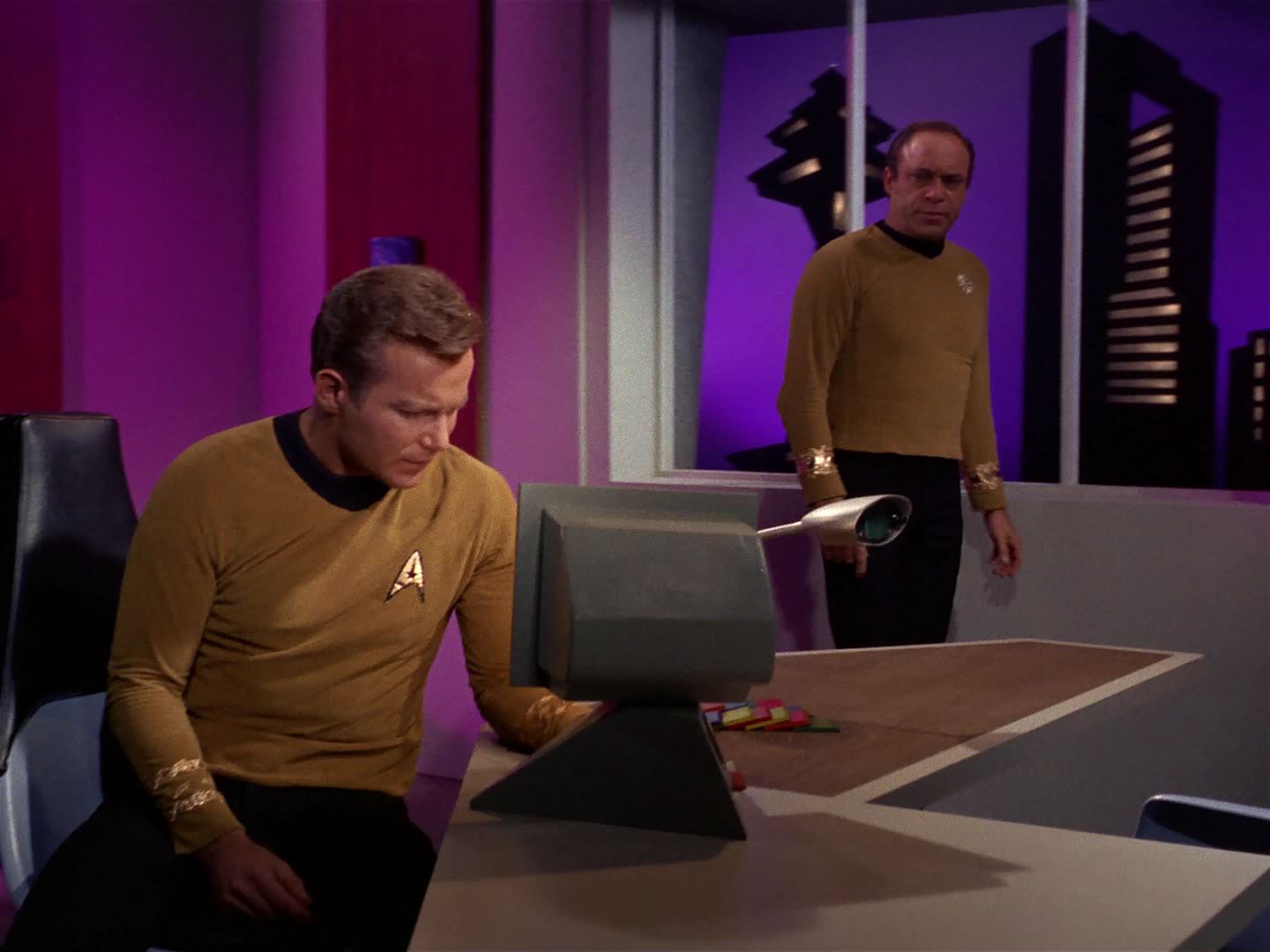 ariane179254_StarTrek_1x11_TheMenageriePart1_0406.jpg