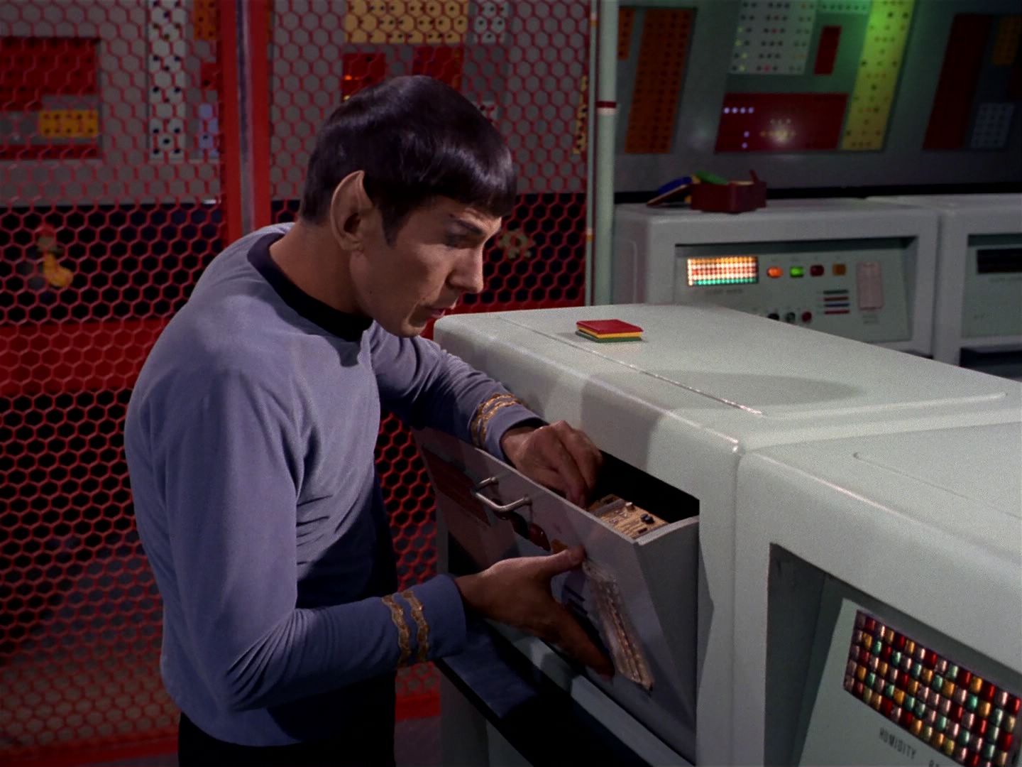ariane179254_StarTrek_1x11_TheMenageriePart1_0648.jpg