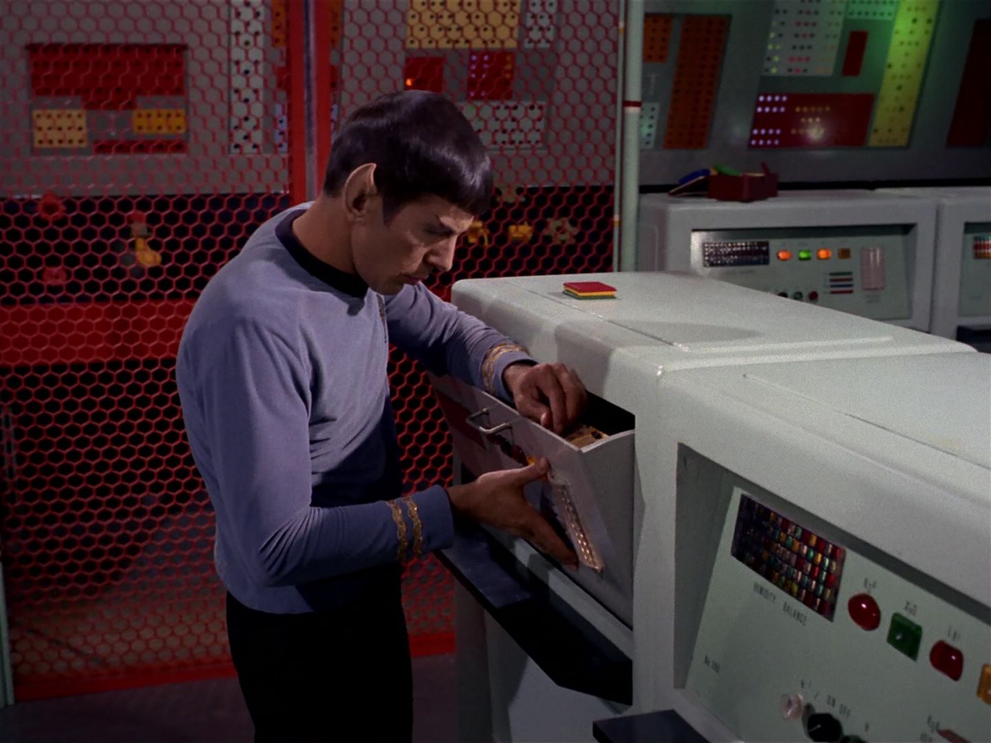 ariane179254_StarTrek_1x11_TheMenageriePart1_0651.jpg