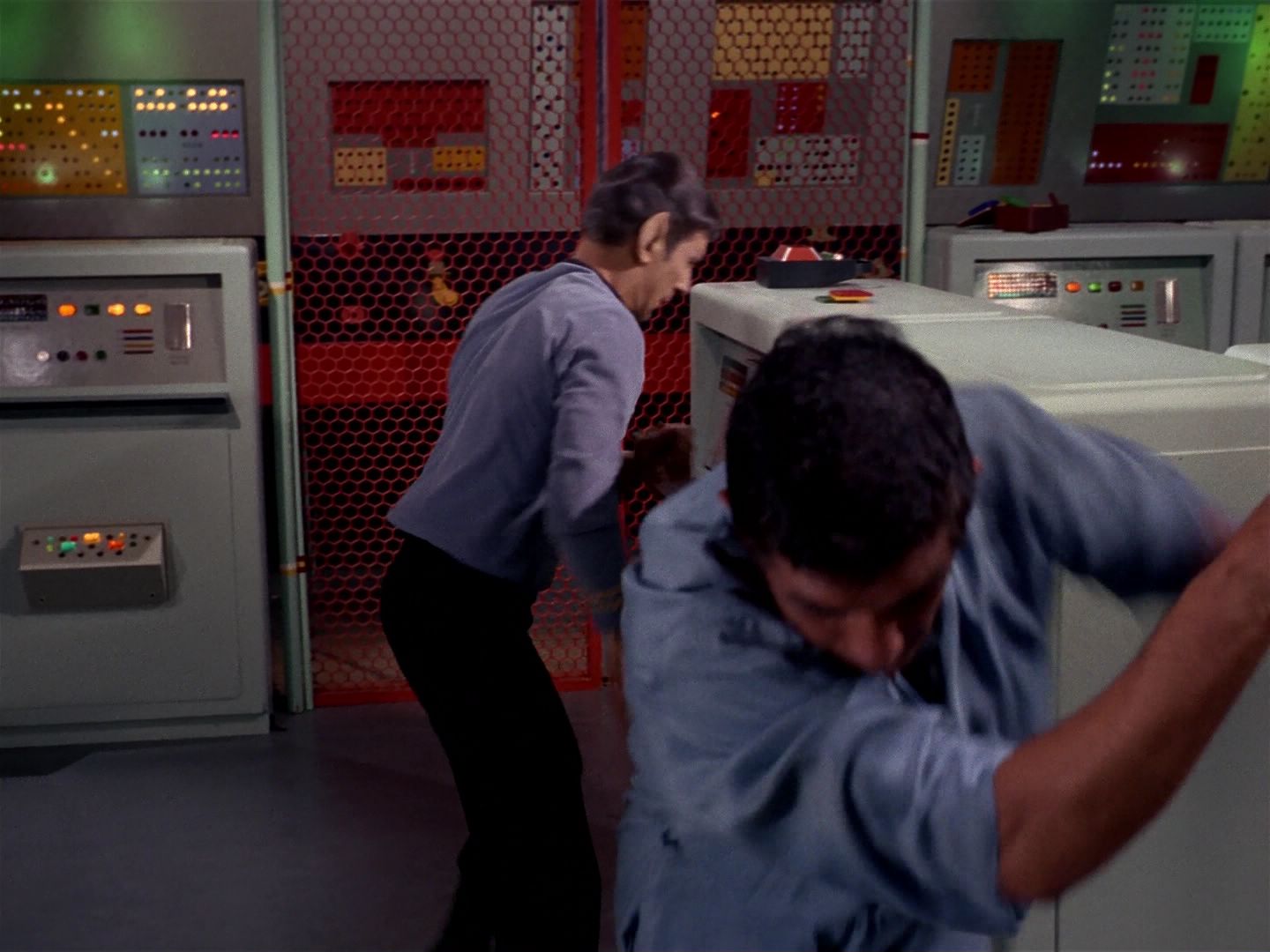 ariane179254_StarTrek_1x11_TheMenageriePart1_0735.jpg