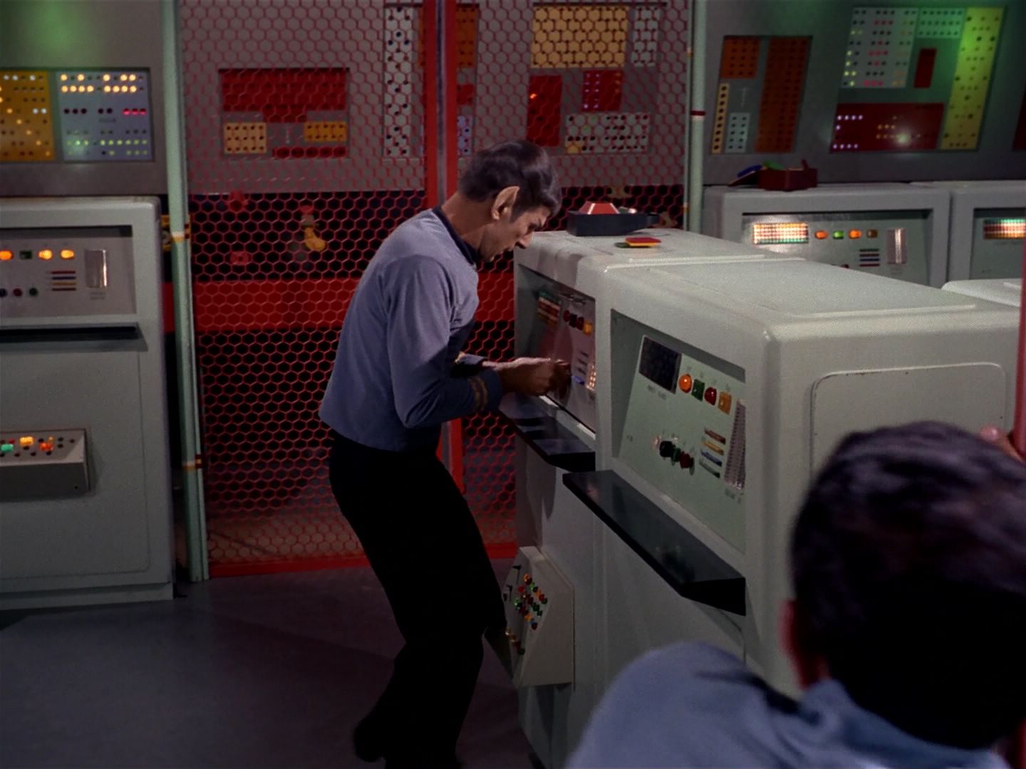 ariane179254_StarTrek_1x11_TheMenageriePart1_0736.jpg