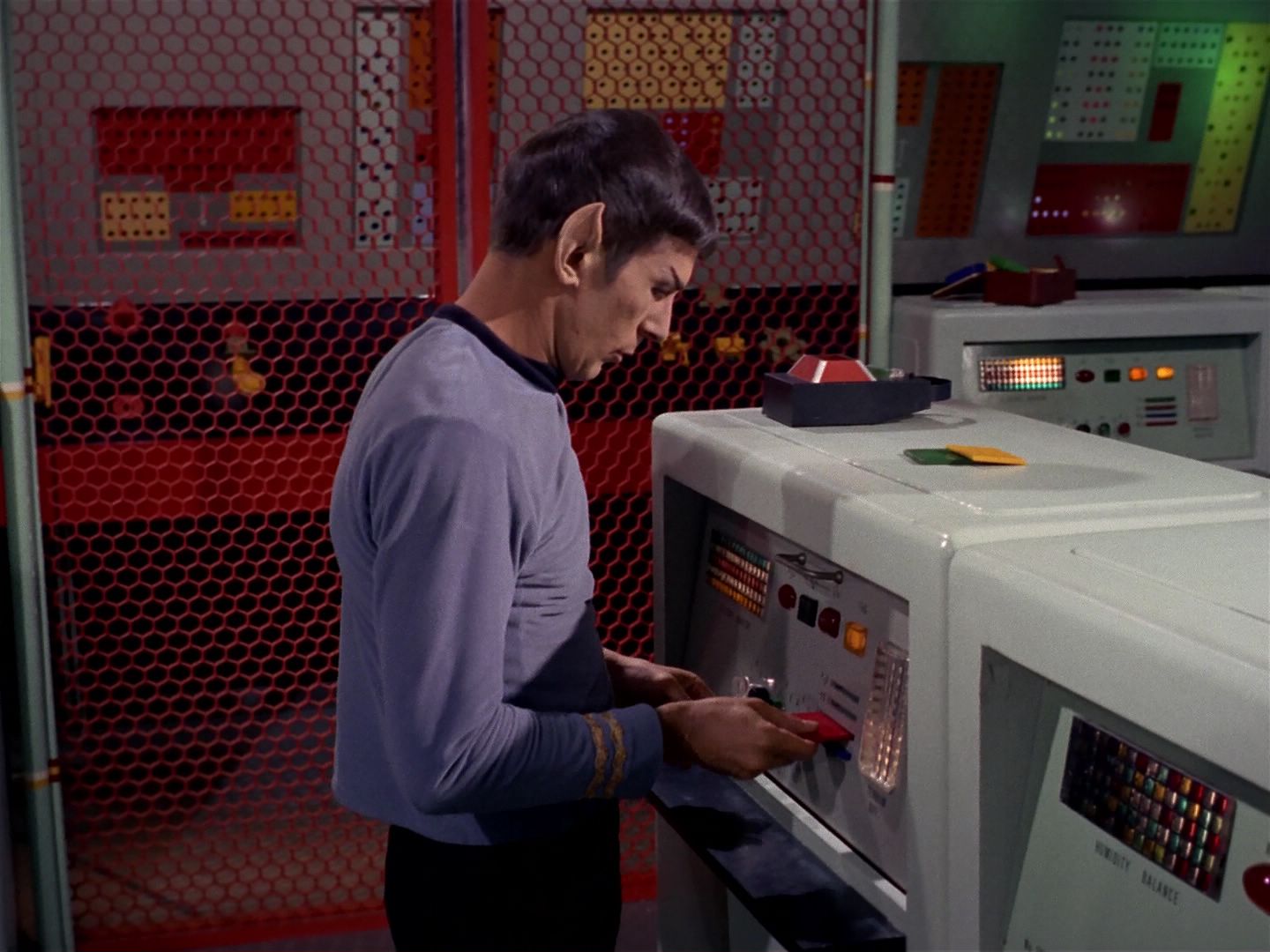 ariane179254_StarTrek_1x11_TheMenageriePart1_0750.jpg