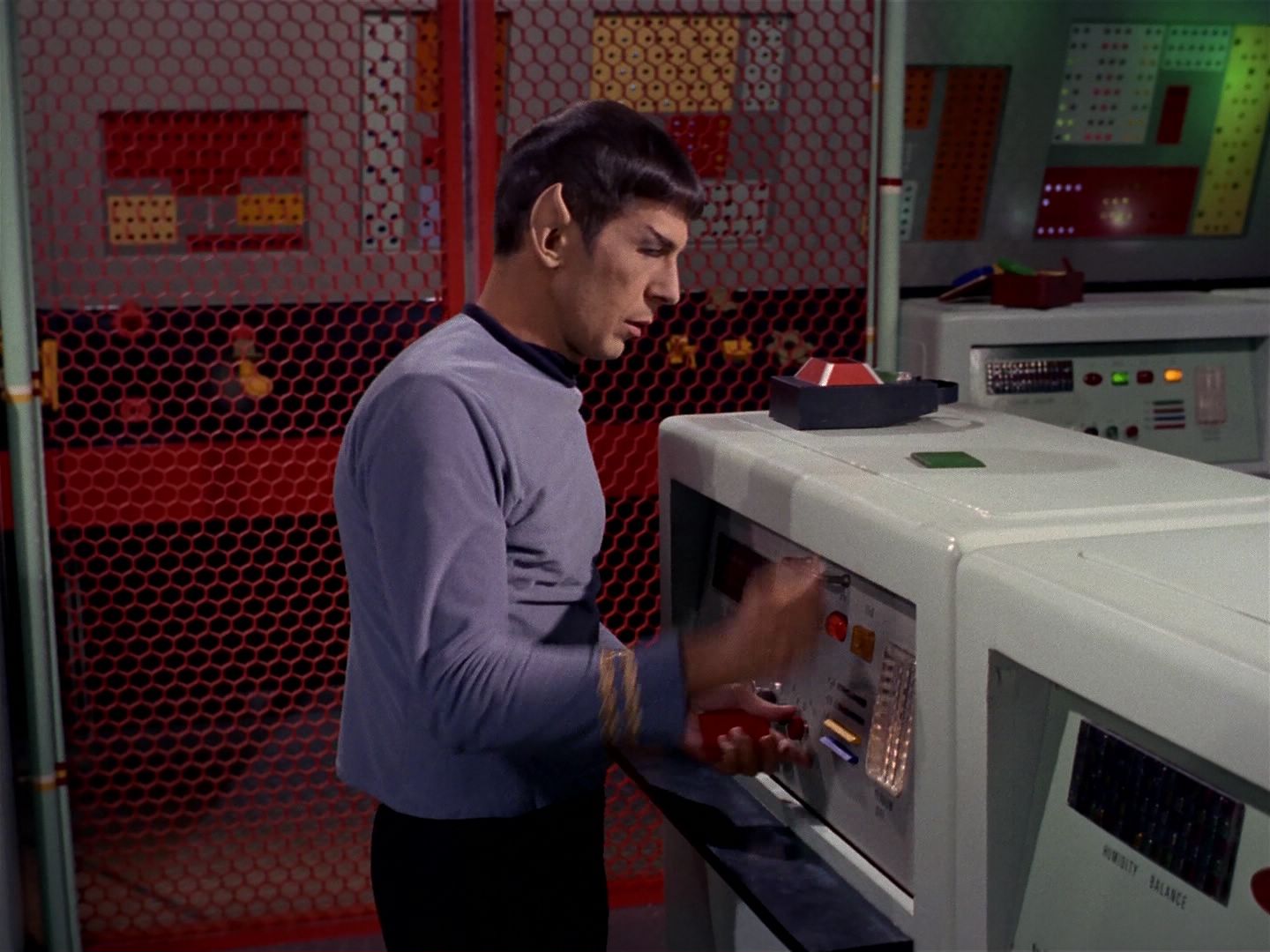 ariane179254_StarTrek_1x11_TheMenageriePart1_0772.jpg