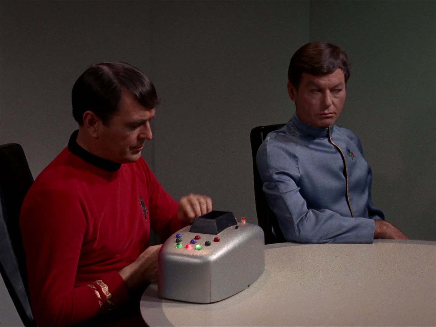 ariane179254_StarTrek_1x11_TheMenageriePart1_1947.jpg