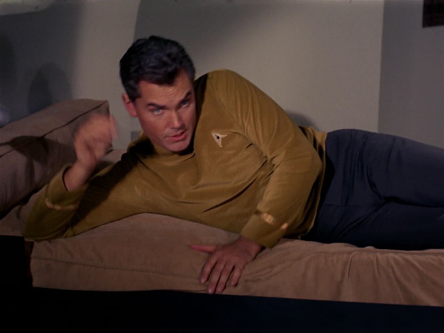 ariane179254_StarTrek_1x11_TheMenageriePart1_2252.jpg
